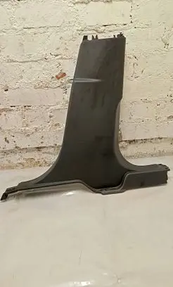 Maserati Grecale (B) pillar trim (bottom) 670267865