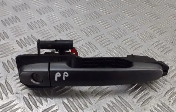 Toyota Camry Front door exterior handle/bracket 