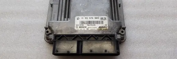 Opel Insignia A Engine control unit/module 55574903 55573560 0281016704