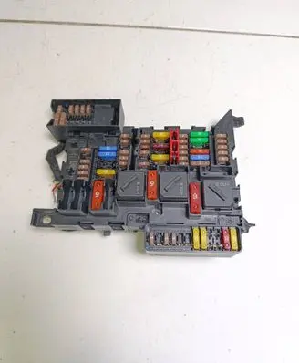 BMW i3 Fuse module 936050102 927035501 E0000890