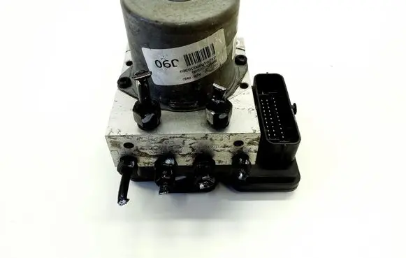 KIA Ceed ABS Pump 58920J7400 58900J7900