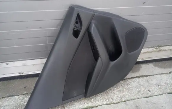 Mazda 3 II Rear door card panel trim