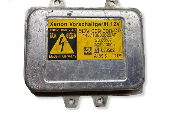 BMW 5 E60 E61 Headlight ballast module Xenon 5DV00900000 143713000022AF E033582