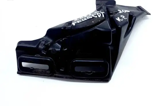 Peugeot 208 Fender mounting bracket 9828362580
