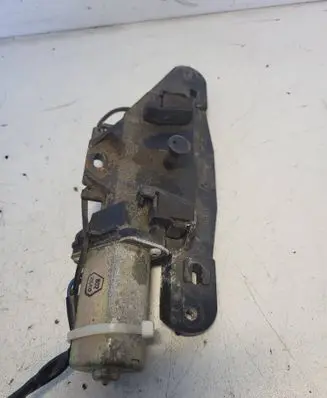 BMW 5 E39 Tailgate/trunk/boot lift motor 8362371