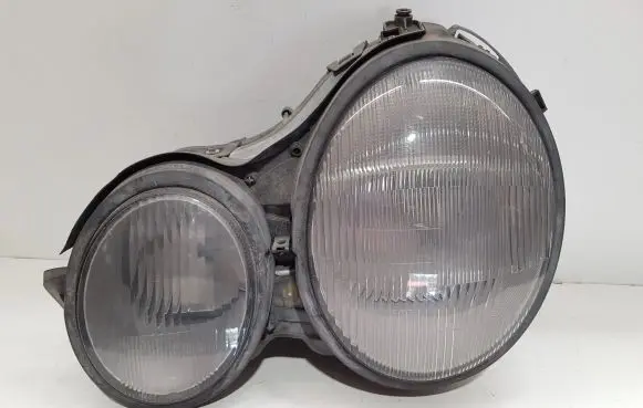 Mercedes-Benz E W210 Headlight/headlamp