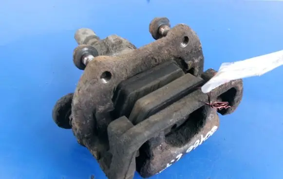 BMW 1 E82 E88 Rear brake caliper