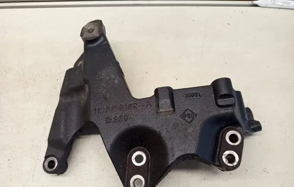 Nissan Qashqai+2 Engine mounting bracket 112319818R