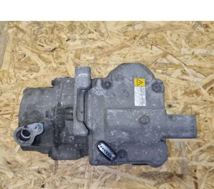 Toyota Yaris Air conditioning (A/C) compressor (pump) 8837052011