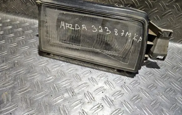 Mazda 323 Headlight/headlamp 11061191
