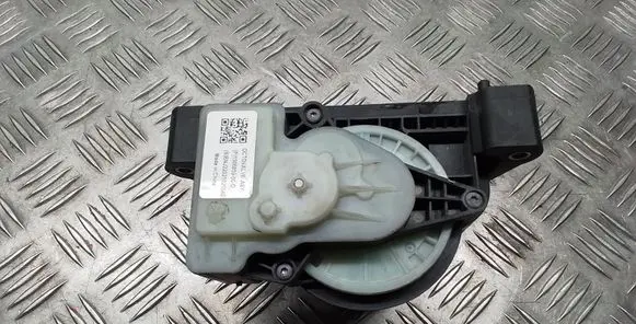 Tesla Model Y Other devices 150695900D