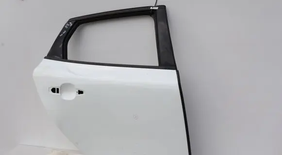 Volvo V40 Rear door 