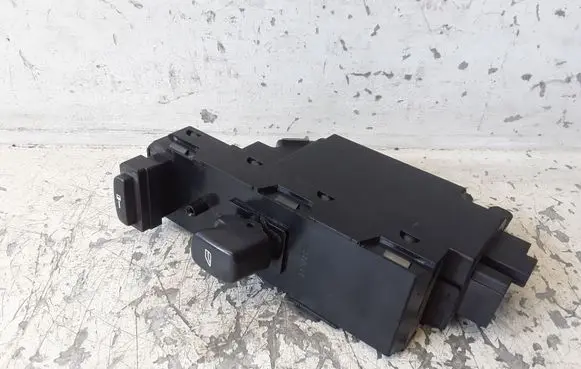 Volvo V70 Electric window control switch