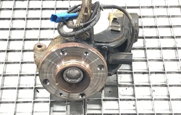 Opel Crossland X Front wheel hub spindle knuckle