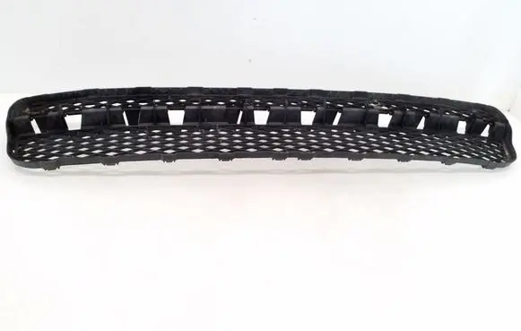Volkswagen Touareg I Front bumper lower grill 7L6853678A