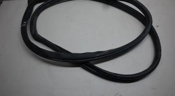Front door rubber seal