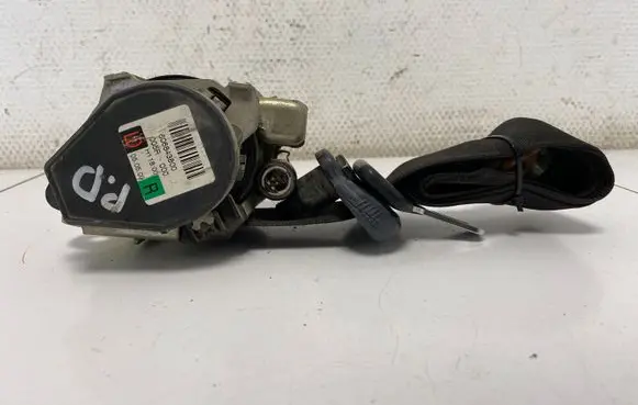 Mitsubishi Colt Front seatbelt 606843800