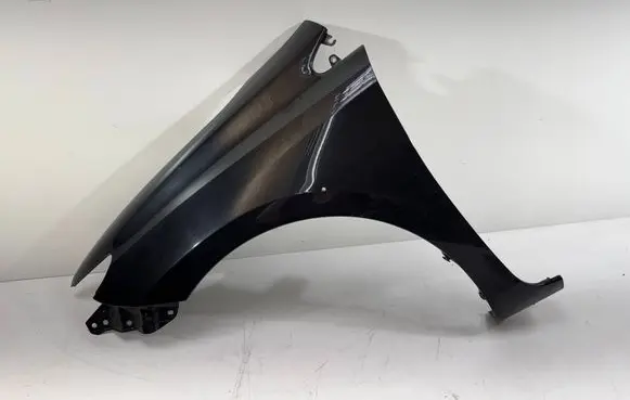 Toyota Auris E180 Fender