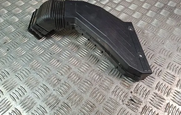 KIA Sportage Air intake duct part 28210D3100