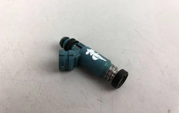 Subaru Outback Fuel injector 052263920