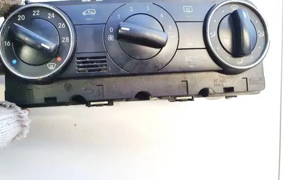Mercedes-Benz B W245 Climate control unit a1698301385 69780005