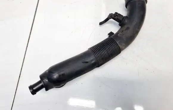 Opel Corsa D Air intake hose/pipe 55557181 467582339