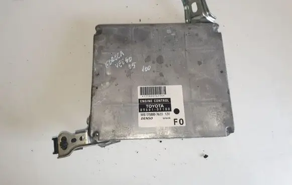 Toyota Corolla Verso E121 Engine control unit/module 896610F100