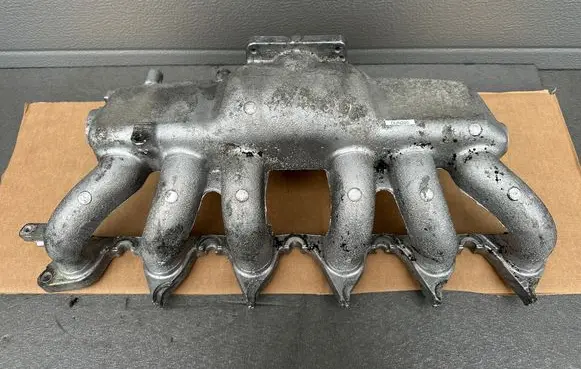 Nissan Patrol Y61 Intake manifold 14001VB300