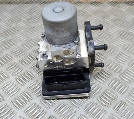 Mercedes-Benz C W205 ABS Pump A008N070 A2059005944