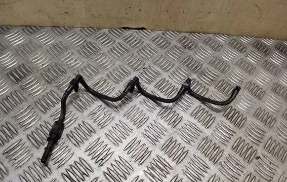 Nissan NV400 Fuel return line/hose 