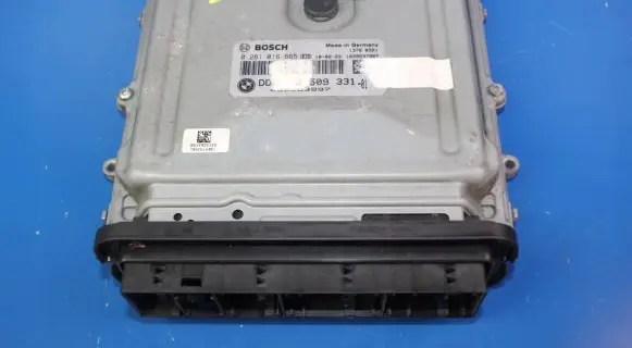 BMW 5 GT F07 Engine control unit/module 0281016665