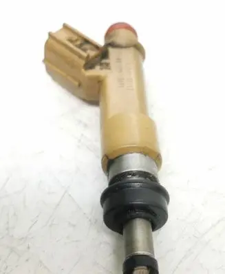 Toyota Auris 150 Fuel injector 2325037010 069063209