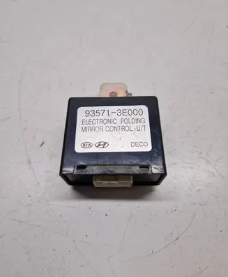 KIA Sorento Wing mirror control module 935713E000