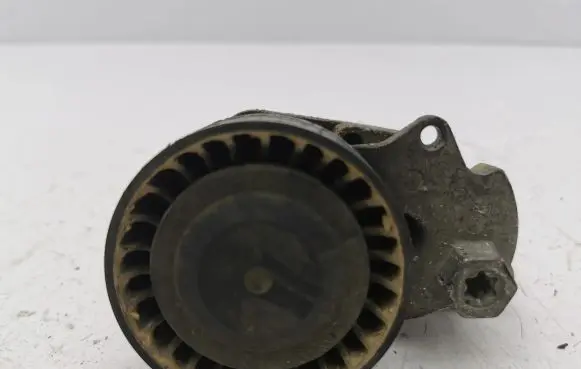 Volkswagen Golf VIII Alternator belt tensioner 04E145299L