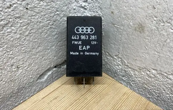 Audi A6 S6 C4 4A Other relay 443963281