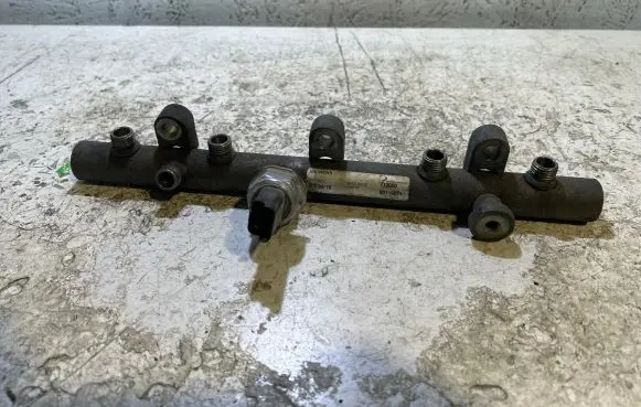 Citroen Berlingo Fuel main line pipe 9640387980 00119024 5WS40002