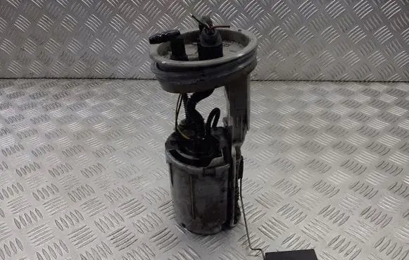 Volkswagen PASSAT B4 Mechanical fuel pump 3B0919050