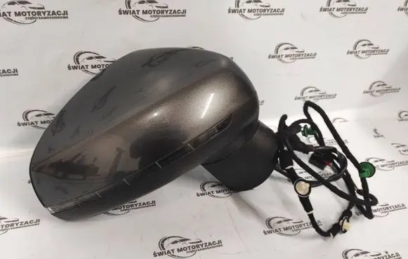 Audi A1 Front door electric wing mirror 