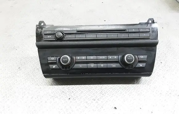BMW 5 F10 F11 Climate control unit 924123801