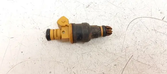 BMW 7 E32 Fuel injector 0280150714