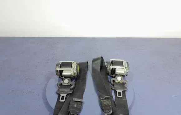 Peugeot Bipper Front seatbelt 159T002
