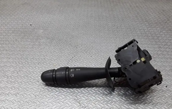 Renault Laguna II Indicator stalk 8200328896
