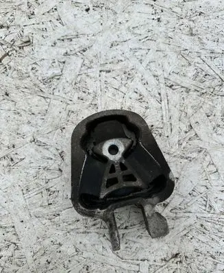 Ford Mondeo MK V Engine mount bracket