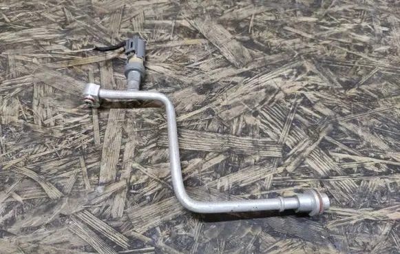 Chrysler Pacifica Air conditioning (A/C) pipe/hose