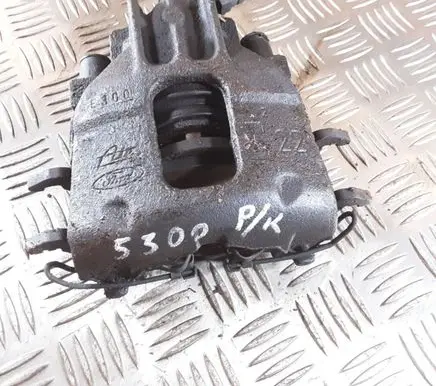 Volkswagen Golf IV Front brake caliper 5300