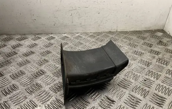 BMW 5 GT F07 Brake cooling air channel/duct 7185167