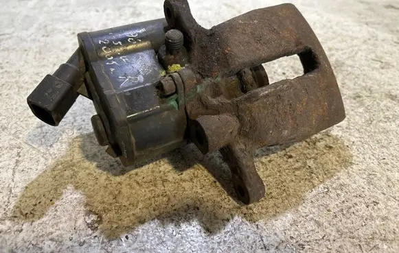 Audi A6 S6 C6 4F Rear brake caliper