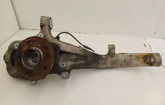 Mercedes-Benz GLE (W166 - C292) Front wheel hub A16609