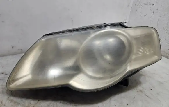 Volkswagen PASSAT B6 Headlight/headlamp 3C0941005Q
