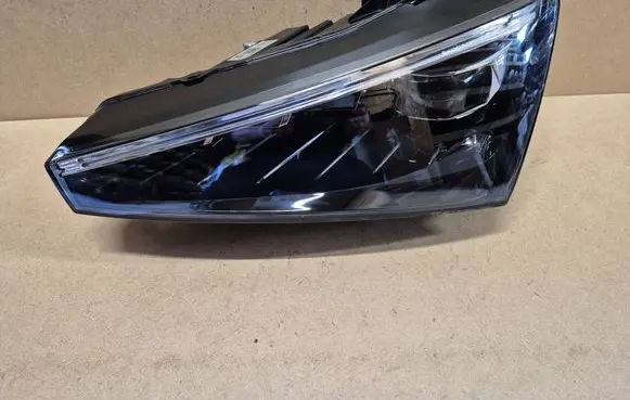 Skoda Scala Headlight/headlamp 657941015A